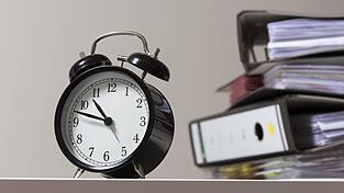 Nach dem Willen der Koalition ist die t&auml;gliche H&ouml;chstarbeitszeit von zehn Stunden bald Geschichte. (Symbolbild)