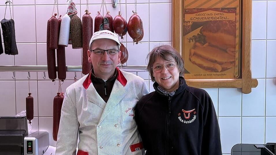 Erich und Margarete Schönhärl schließen ihre Metzgerei im Sommer. Ein Schritt, der den beiden nicht leicht fällt. Aber eine Alternative gibt es nicht. Erich und Margarete Schönhärl schließen ihre Metzgerei im Sommer. Ein Schritt, der den beiden nicht leicht fällt. Aber eine Alternative gibt es nicht.