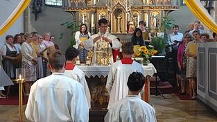 Martin Guggenberger feierte sein Priesterjubiläum. Martin Guggenberger feierte sein Priesterjubiläum.