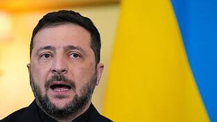 Der ukrainische Präsident Wolodymyr Selenskyj fordert den Rücktritt mehrerer Minister. (Archivbild) Der ukrainische Präsident Wolodymyr Selenskyj fordert den Rücktritt mehrerer Minister. (Archivbild)