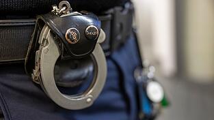 Im Streit soll der Verd&auml;chtige den 63-J&auml;hrigen nach Angaben der Ermittler get&ouml;tet haben. (Symbolbild)