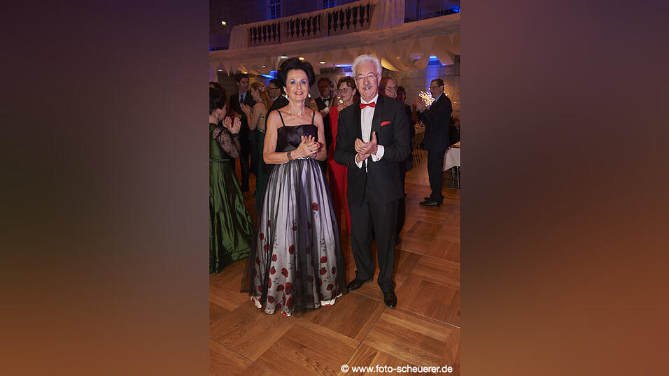 Feiern k&ouml;nnen sie, die Wirtschaftsjunioren - hier ist der Beweis!