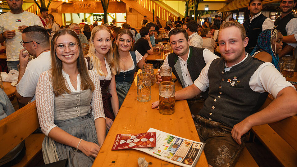 Die Partybilder vom Sonntag, 18. August, aus dem Festzelt Nothaft. Die Partybilder vom Sonntag, 18. August, aus dem Festzelt Nothaft.