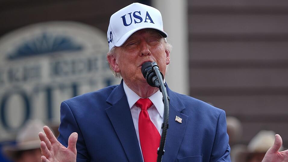 Trump teilt wieder verbal gegen europäische Nato-Partner aus. (Archivbild) Trump teilt wieder verbal gegen europäische Nato-Partner aus. (Archivbild)
