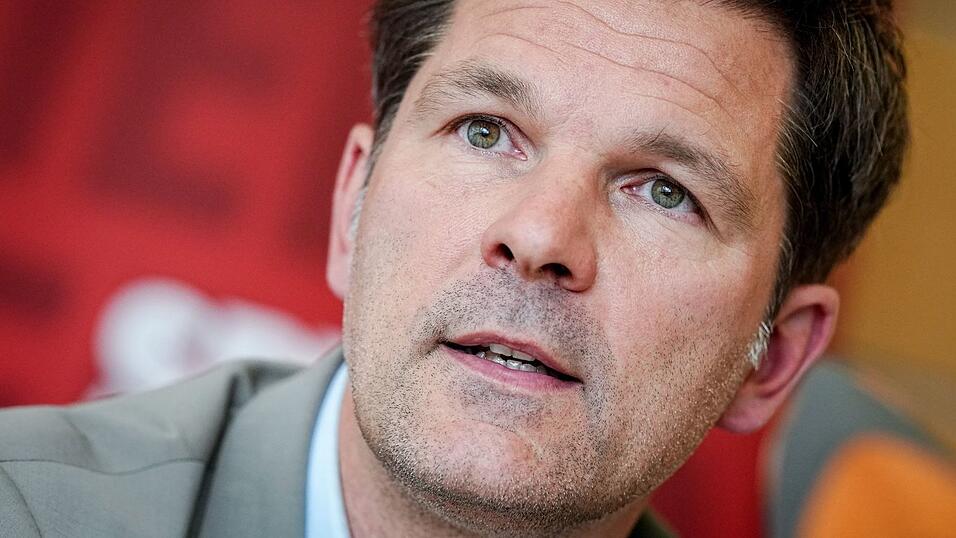 Die Berliner SPD holte ihren Spitzenkandidaten Steffen Krach aus Hannover in die Hauptstadt. Die Berliner SPD holte ihren Spitzenkandidaten Steffen Krach aus Hannover in die Hauptstadt.