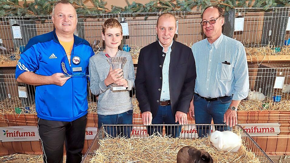 Christian Varlan (v.l.), Werner Biller, mit Schirmherr Martin Hiergeist und Hubert G&ouml;gl.