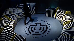 Die aktuelle Festnahme von Ex-BND-Chef August Hanning wegen Spionageverdachts erinnert an frühere Affären. (Archivbild) Die aktuelle Festnahme von Ex-BND-Chef August Hanning wegen Spionageverdachts erinnert an frühere Affären. (Archivbild)