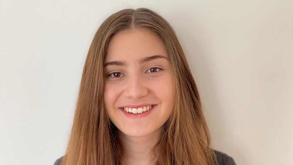 Jasmin Ederer. Jasmin Ederer.