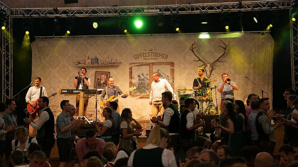 Die Partybilder vom Freitag, 12. August 2022, aus dem Festzelt Weckmann.