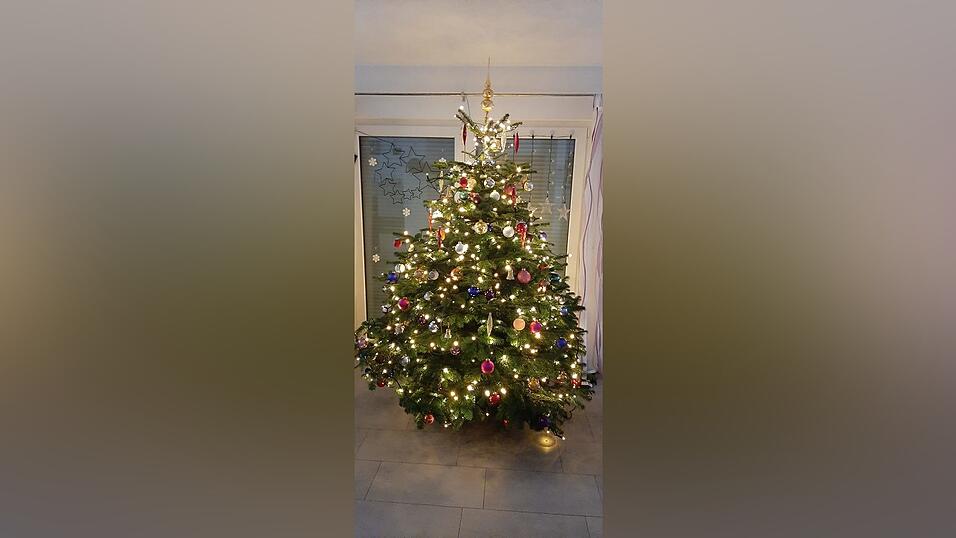 Sch&ouml;n geformt und reichlich geschm&uuml;ckt ist dieses Exemplar.&nbsp; &nbsp;&nbsp;&nbsp;