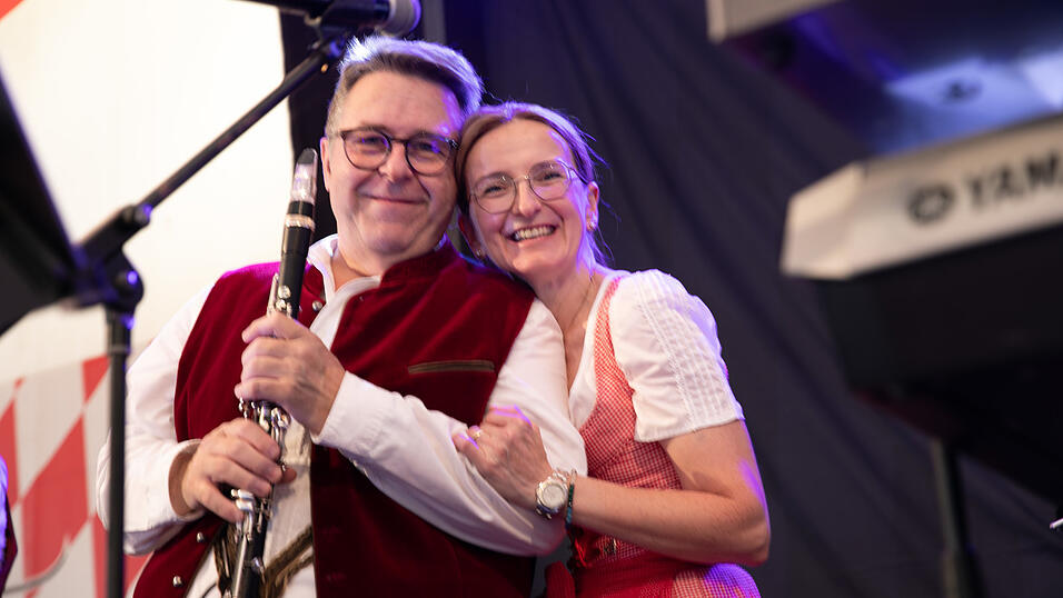 Die Partybilder vom Dienstag, 12. August, aus dem Festzelt Greindl. Die Partybilder vom Dienstag, 12. August, aus dem Festzelt Greindl.