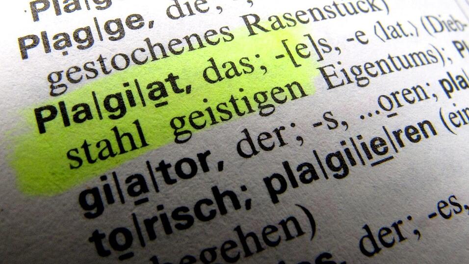 Mit einem gef&auml;lschten Plagiatsvorwurf sollte ein renommierter Rechtsmediziner diskreditiert werden. (Symbolbild)
