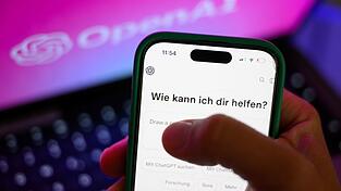 Bei ChatGPT will OpenAI k&uuml;nftig auch mit Werbung Geld verdienen (Archivbild)