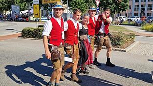 Die Bilder vom hei&szlig;en Volksfeststart in Landau.&nbsp;