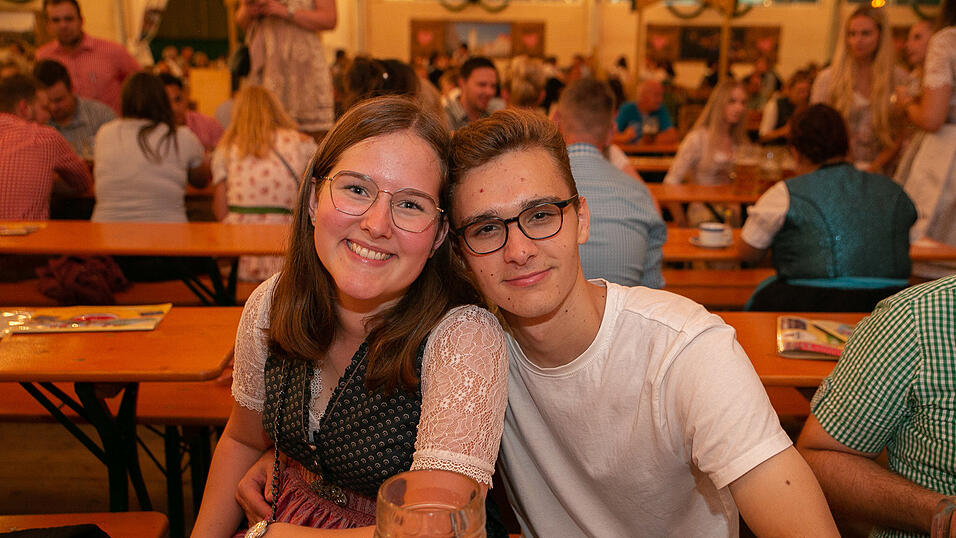 Die Partybilder von Freitag, 19. August 2022, aus dem Festzelt Greindl.