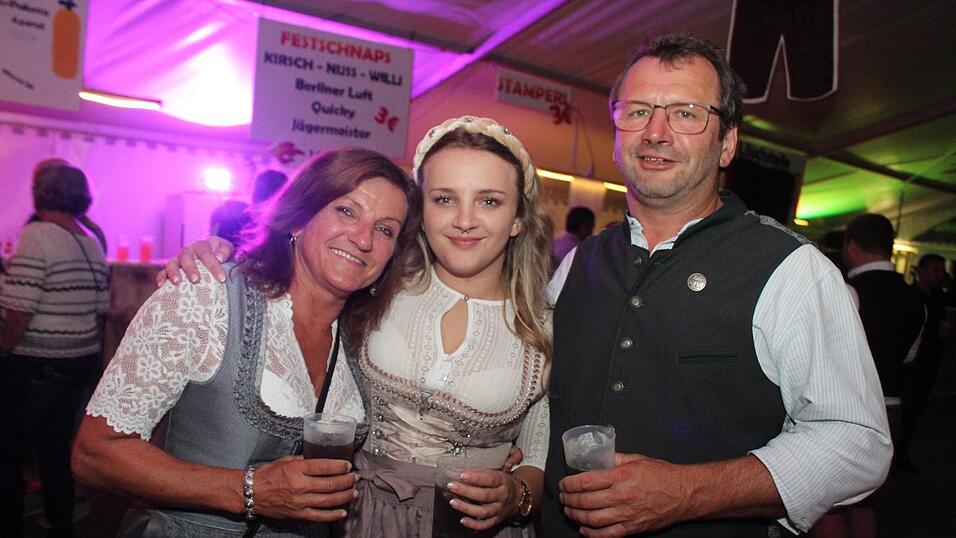 Zur Musik von Headless wurde ausgelassen gefeiert.