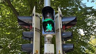 Die Wiesntrommler sollen auch nach dem Rosenheimer Herbstfest noch den Verkehr regeln. (Symbolbild) Die Wiesntrommler sollen auch nach dem Rosenheimer Herbstfest noch den Verkehr regeln. (Symbolbild)
