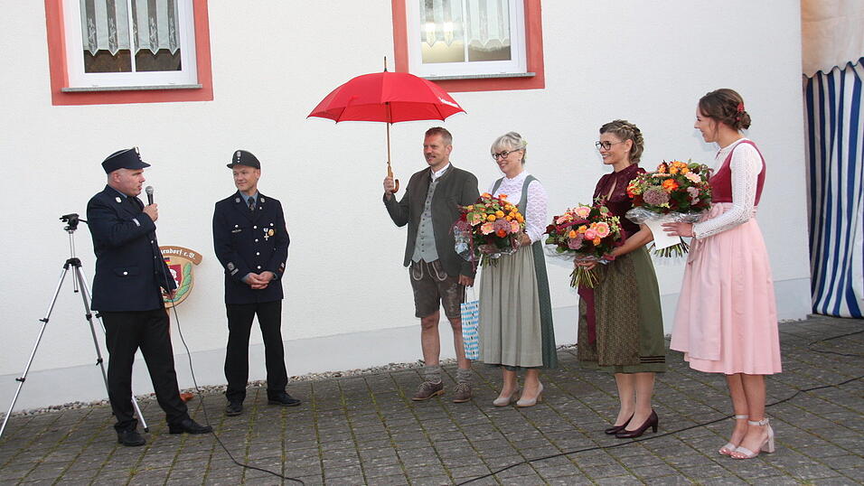 Festmutter, Festbraut und Schirmherr sagten 'Ja'.