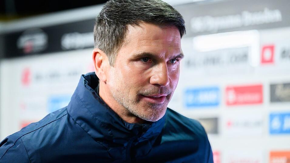 Patrick Glöckner feiert gegen Hannover das ersehnte Erfolgserlebnis.