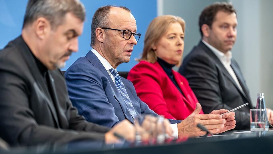 Am 1. Juli soll es ein Treffen der Koalitionsspitzen geben. Am 1. Juli soll es ein Treffen der Koalitionsspitzen geben.