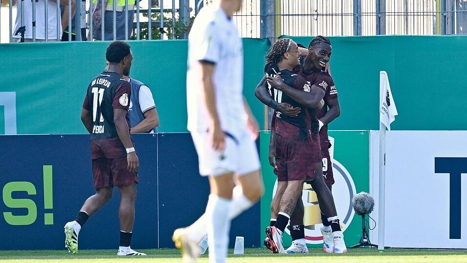Sein Tor ebnet Leipzig den Weg in die zweite Runde: Ezechiel Banzuzi