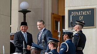 Die USA und Indonesien wollen künftig noch enger zusammenarbeiten. Die USA und Indonesien wollen künftig noch enger zusammenarbeiten.