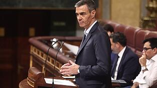 Spaniens Regierungschef Pedro S&aacute;nchez hat Falschinformationen in sozialen Netzwerken f&uuml;r den Massenandrang auf die Nordafrika-Exklave Ceuta von Ende Juli mitverantwortlich gemacht. (Archivbild)