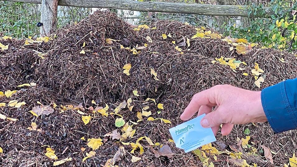 'Humofix' macht aus Gartenabfällen fruchtbaren Humus.
