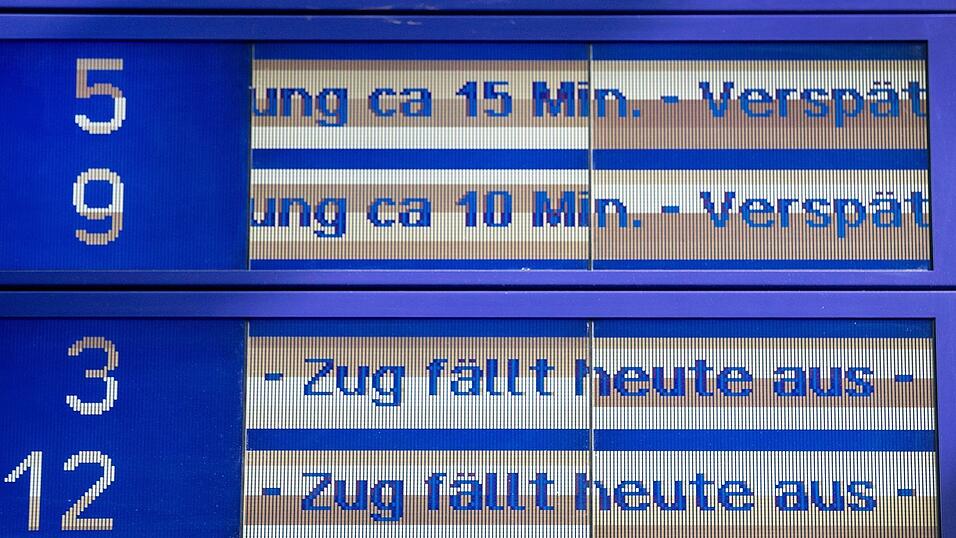 Die Bahn steckt in einer Betriebs- und Finanzkrise. (Archivbild) Die Bahn steckt in einer Betriebs- und Finanzkrise. (Archivbild)