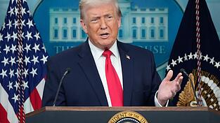 Trump kommt nach Davos.