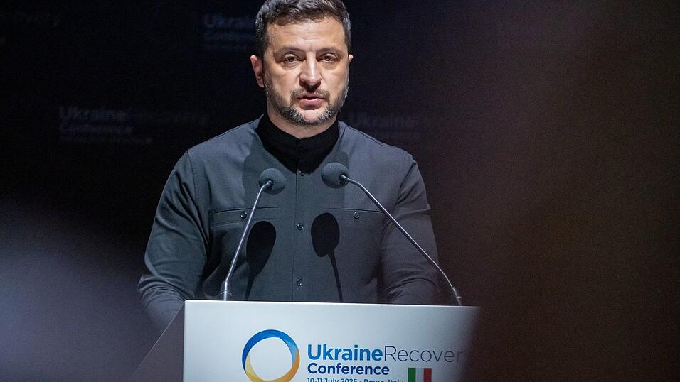 Der ukrainische Präsident Wolodymyr Selenskyj wirbt in Rom für eine «Koalition zum Wiederaufbau».