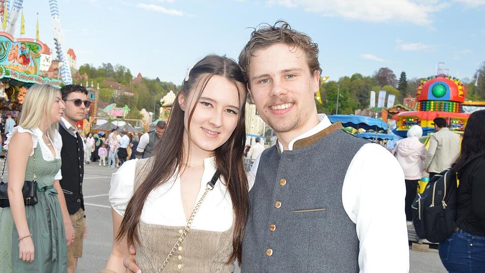 Auch am Samstag besuchten viele Landshuter die Dult.