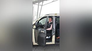 Taxiunternehmer Thomas Zillner findet die Verhaftung seines Mitarbeiters unverhältnismäßig. Taxiunternehmer Thomas Zillner findet die Verhaftung seines Mitarbeiters unverhältnismäßig.