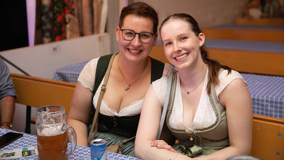 Die Partybilder vom Donnerstag, 14. August, aus dem Festzelt Greindl. Die Partybilder vom Donnerstag, 14. August, aus dem Festzelt Greindl.