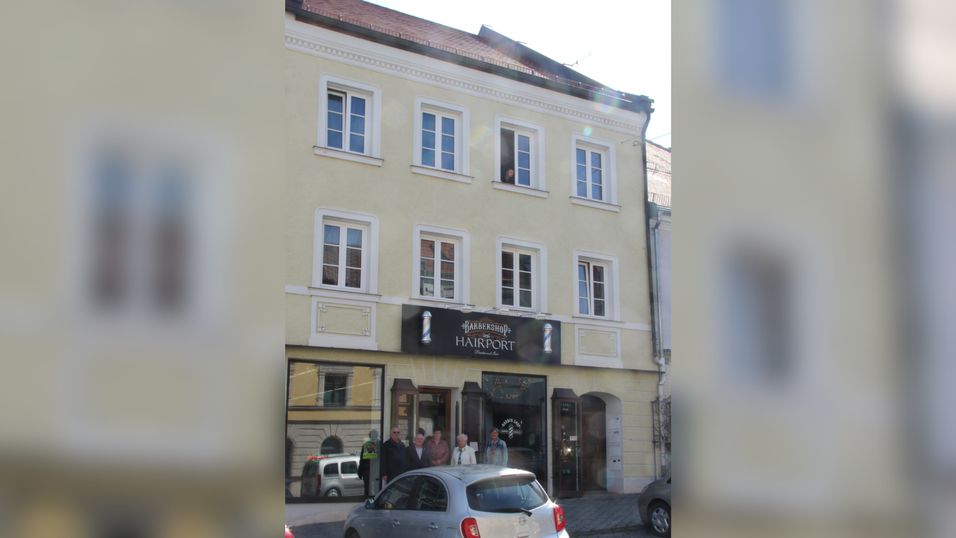 Franz Streifeneder (v.l.), Nik Söltl, Elisabeth Haunfellner, Traudl Einhellig und Angelika Reisinger trafen sich am Oberen Stadtplatz. Franz Streifeneder (v.l.), Nik Söltl, Elisabeth Haunfellner, Traudl Einhellig und Angelika Reisinger trafen sich am Oberen Stadtplatz.