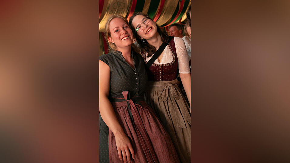 Die Partybilder vom Sonntag, 17. August, aus dem Festzelt Weckmann. Die Partybilder vom Sonntag, 17. August, aus dem Festzelt Weckmann.