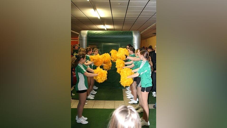 Das Cheerleading-Team in Geisenhausen.