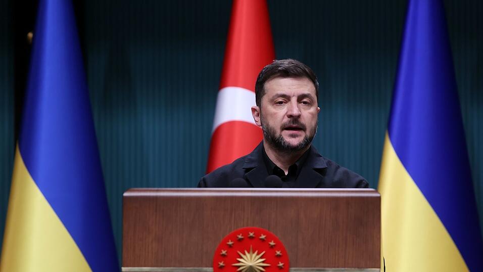 Ein angeblich neuer russisch-amerikanischer Friedensplan setzt die Ukraine unter Druck. Ein angeblich neuer russisch-amerikanischer Friedensplan setzt die Ukraine unter Druck.