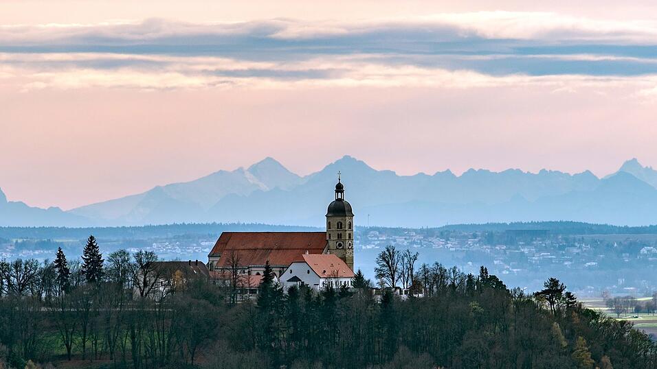 Die Jugendwallfahrt führt auf den Bogenberg im Landkreis Straubing-Bogen.