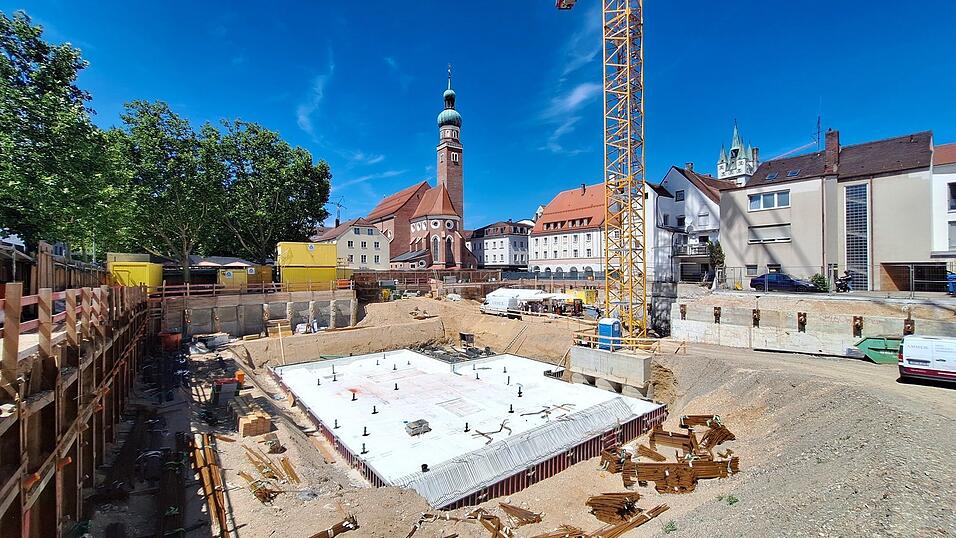 Blick auf die imposante Großbaustelle zwischen Stadtgraben und Rosengasse. Blick auf die imposante Großbaustelle zwischen Stadtgraben und Rosengasse.