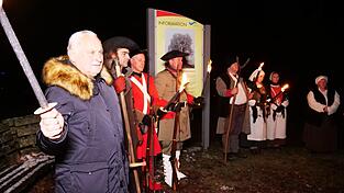 Fackelwanderung zum Denkmal Handlberg am Jahrestag der Schlacht. Fackelwanderung zum Denkmal Handlberg am Jahrestag der Schlacht.
