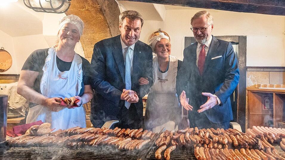 Die «Wurstkuchl» lockt nicht nur Bratwurstfan Markus Söder (CSU) an. (Archivbild) Die «Wurstkuchl» lockt nicht nur Bratwurstfan Markus Söder (CSU) an. (Archivbild)