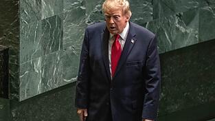 Vertreter der USA und des Irans haben sich am Rande der UN-Generaldebatte in New York getroffen - sagt US-Präsident Donald Trump. Vertreter der USA und des Irans haben sich am Rande der UN-Generaldebatte in New York getroffen - sagt US-Präsident Donald Trump.