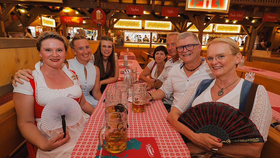 Die Partybilder vom Dienstag, 13. August, aus dem Festzelt Kr&ouml;nner.&nbsp;