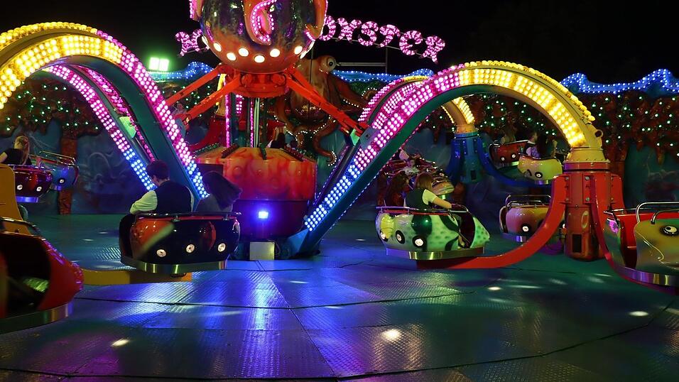 Nichts f&uuml;r schwache M&auml;gen ist das Karussell mit der Krake.