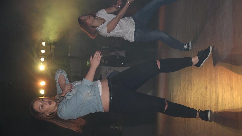 Die Bilder vom Abschlussball der Tanzschule Seidel in der Fraunhofer-Halle am 28. November. Die Bilder vom Abschlussball der Tanzschule Seidel in der Fraunhofer-Halle am 28. November.