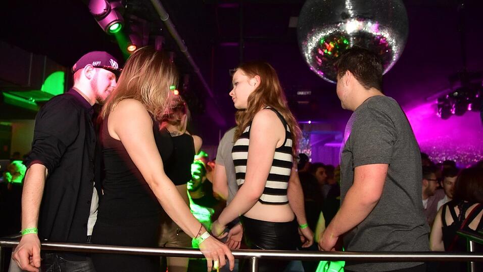 Schickes Parytvolk im Stars am Samstag in Landshut