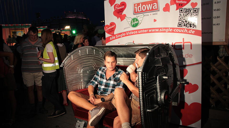 Schnappsch&uuml;sse von der Single-Couch aufgenommen am Samstag 8. August (Foto: Paul Przybilla)
