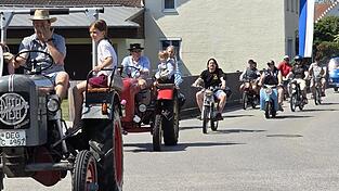 Samtliche Oldtimer beteiligten sich an der Rundfahrt