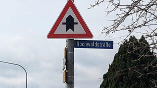 In der Altdorfer Hochwaldstraße soll sich der brutale Vorfall zugetragen haben. In der Altdorfer Hochwaldstraße soll sich der brutale Vorfall zugetragen haben.